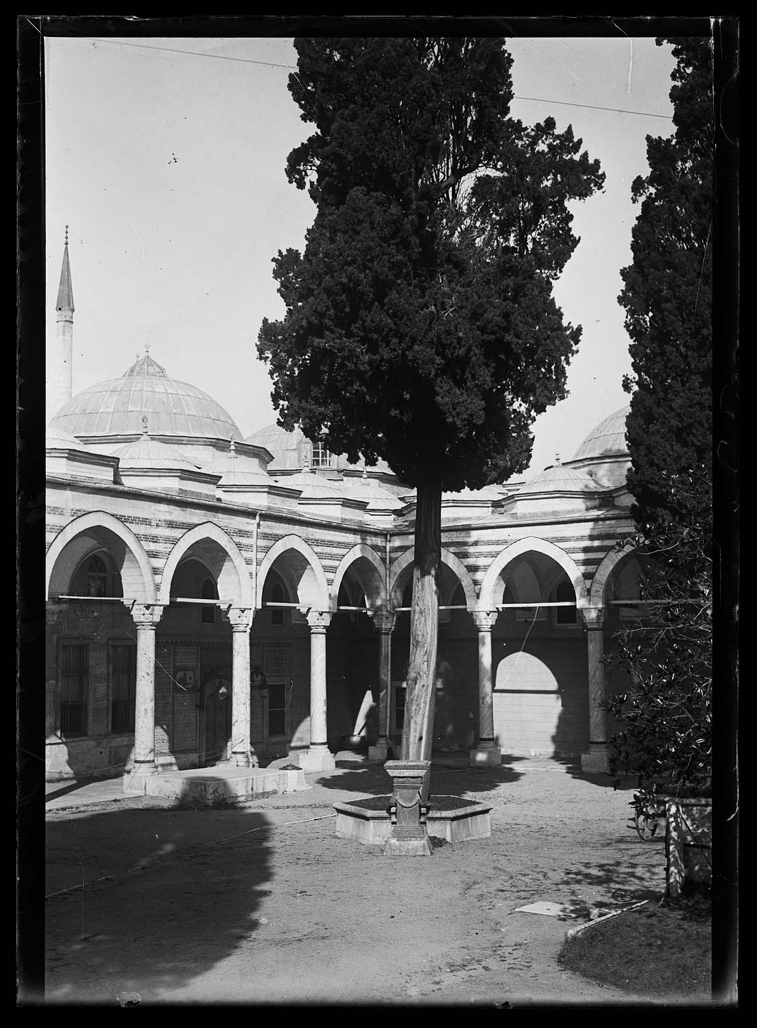 Pavillon du Manteau sacré dans la troisième cour